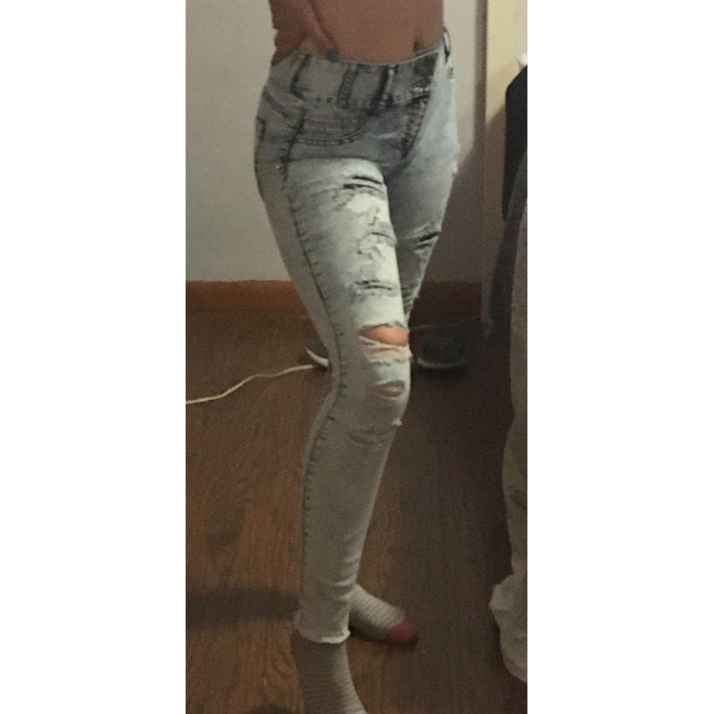 Light Wash Distressed Jeans